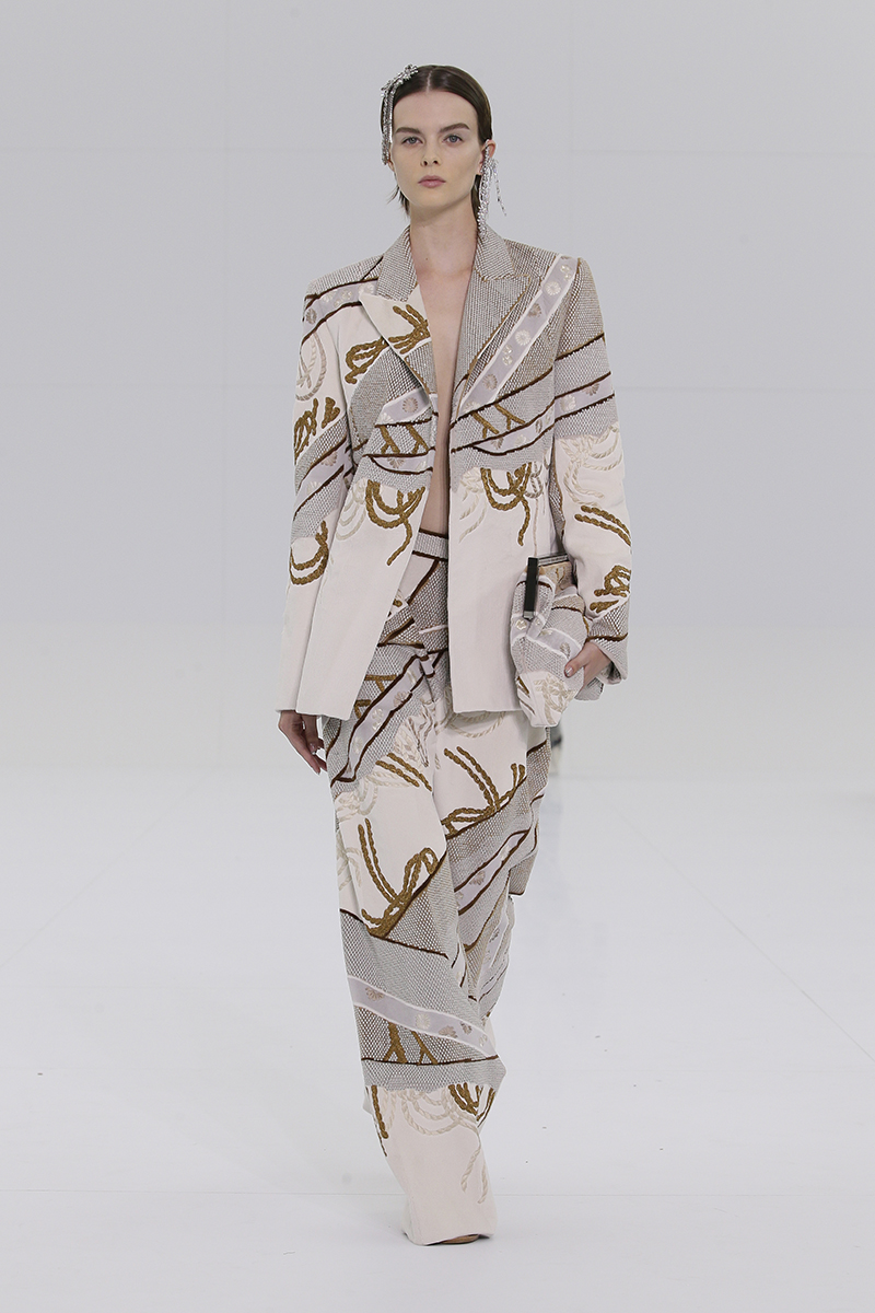 FENDI 2022秋冬高级定制时装秀造型FENDI芬迪官网