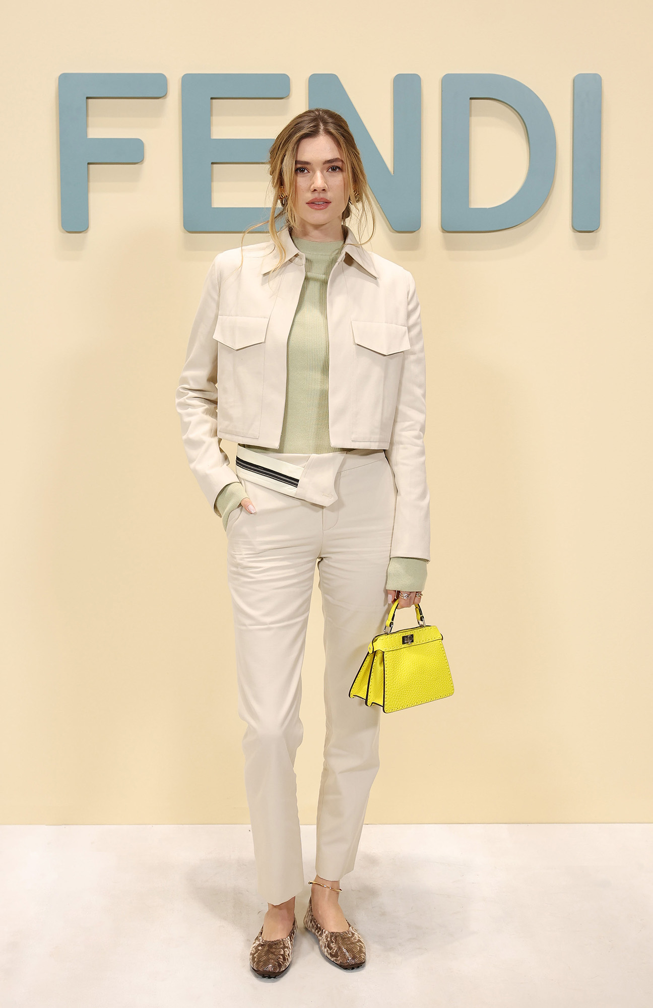 Реплики швейцарских часов - Fendi Официальный сайт